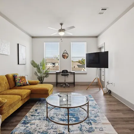 Overlook 1214 I Beautiful 1Bd1Bth Apt I Gym